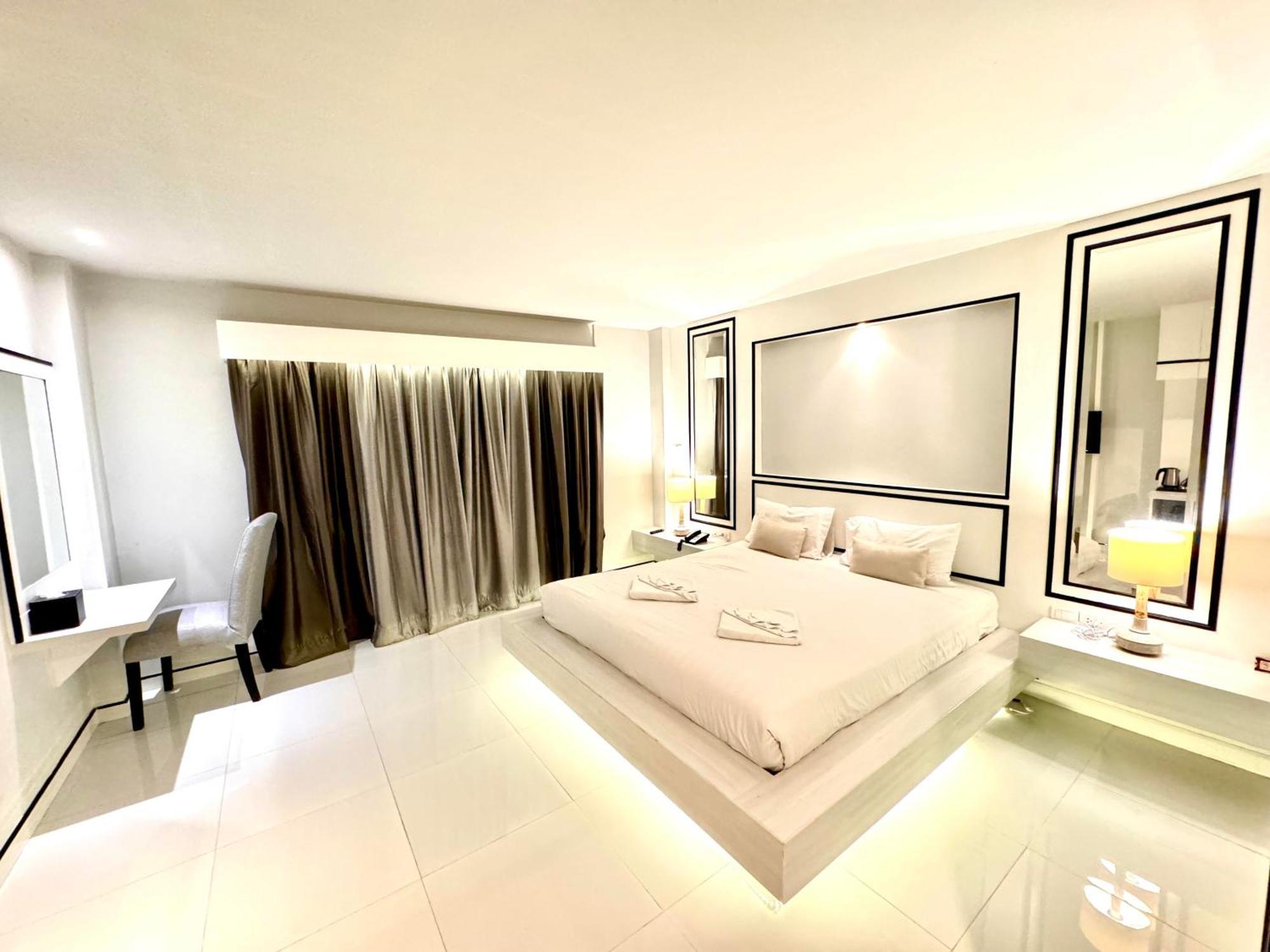 De Coze Hotel Patong Exterior foto